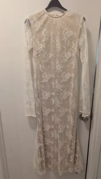 Lace Round Neckline Floral Maxi Dress