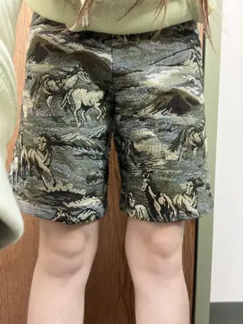 Jacquard Mid Rise Oil Painting Pocket Bermuda Shorts