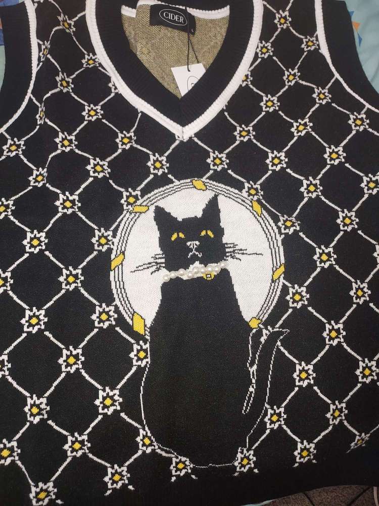 Feline Nature Sweater Vest - Cider