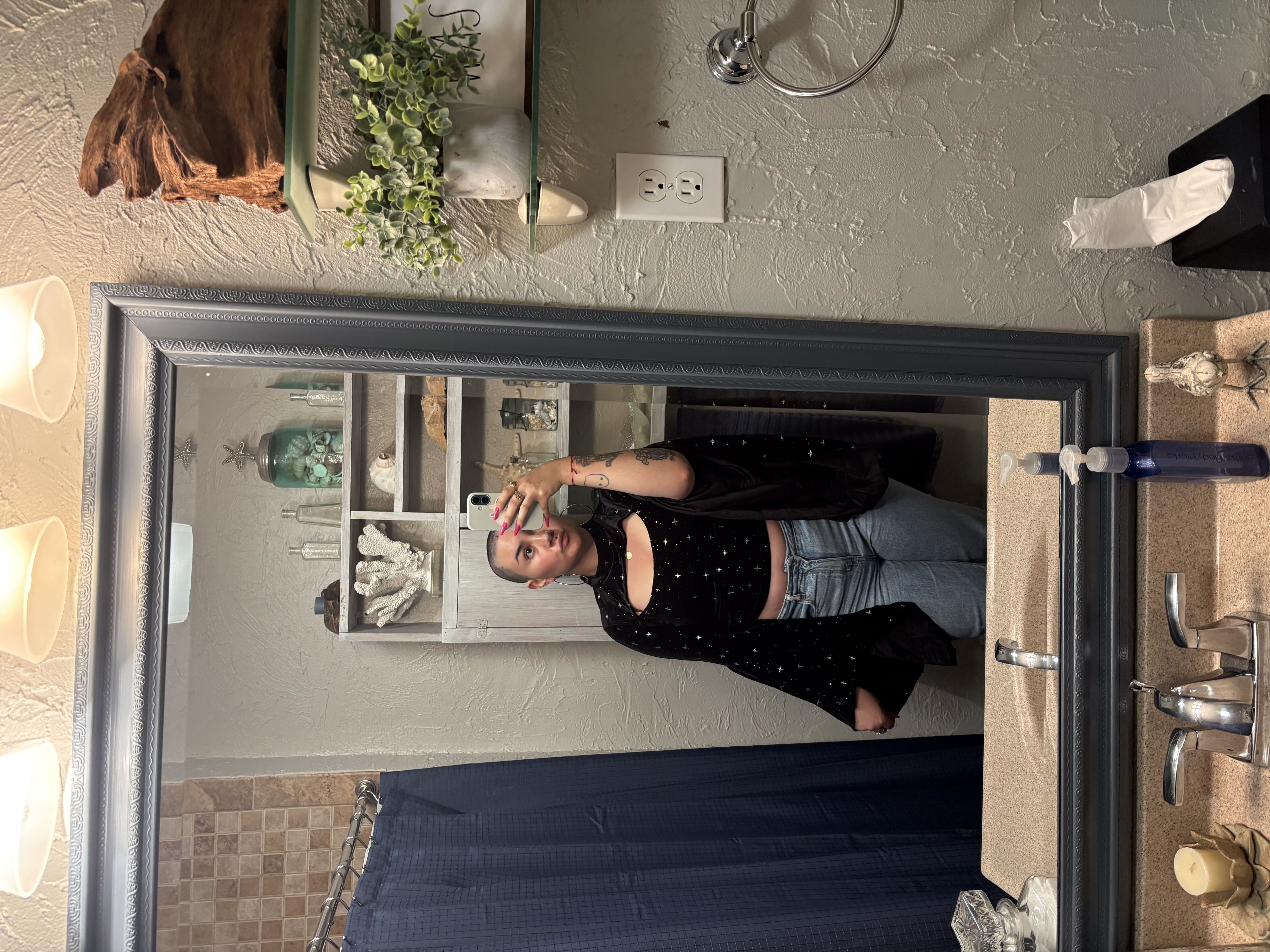 Velvet Velvet Star Pattern Bell Sleeve Crop Top For Date
