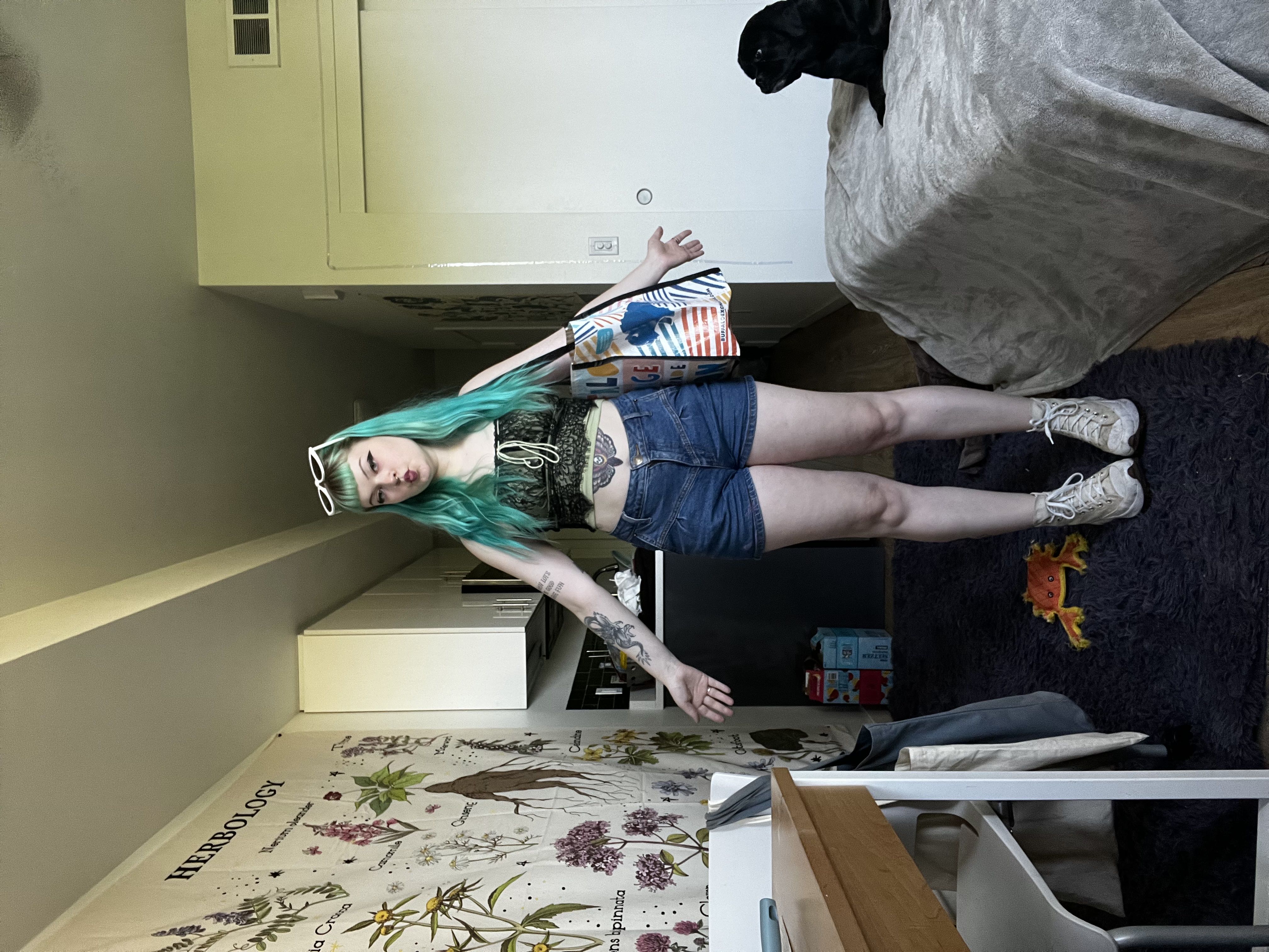 新品同様 Mystrada フリルティアードキャミ+メッシュ ニット 2点付き 新品同様 Mystrada フリルティアードキャミ+メッシュ ニット 2点付き