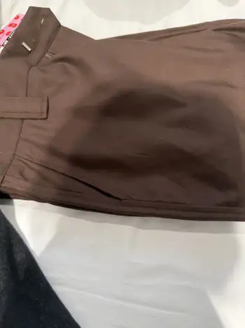 Mid Rise Pocket Tapered Trousers