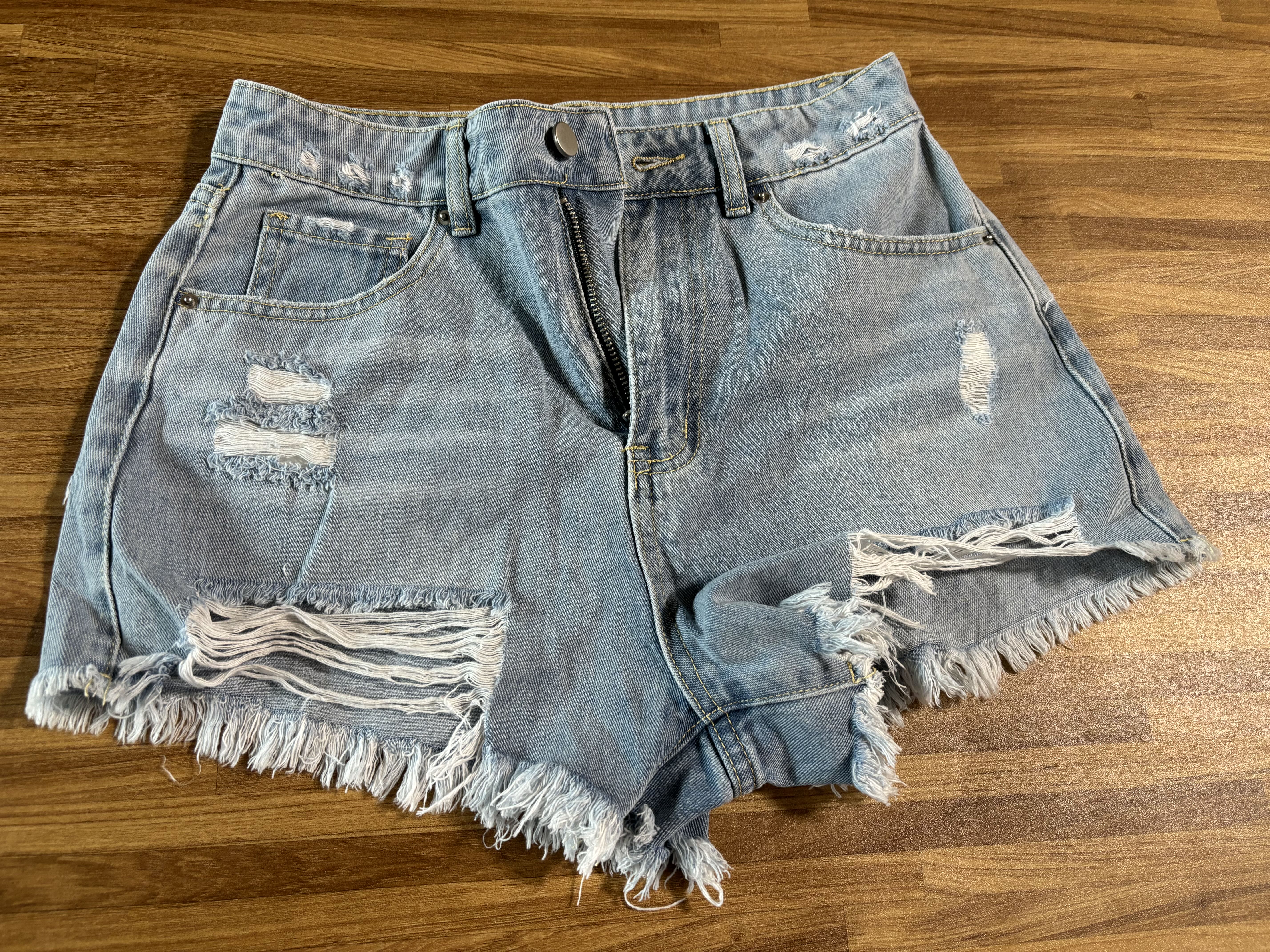 デニム タッセル リップド ジーンズ ショートパンツ For