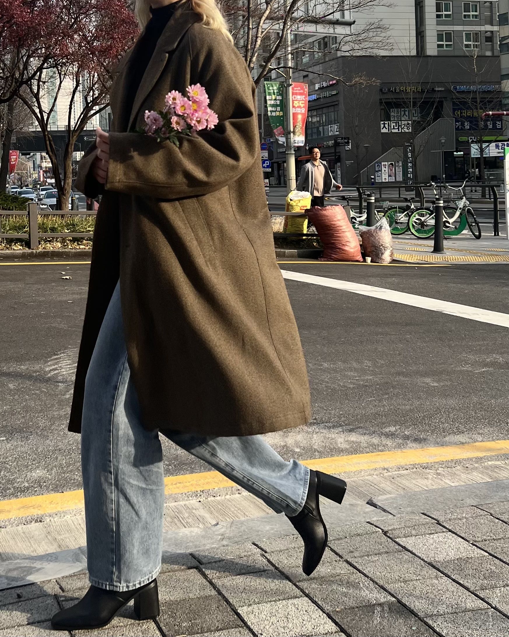 クラシックなチャンキーヒールのアンクルブーツ For デイリー
