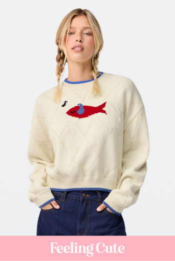 Round Neckline Graphic Bear Long Sleeve Sweater