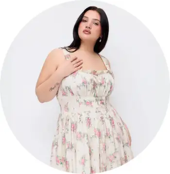 Round Neckline Solid Ruched Lettuce Trim Long Sleeve Tee