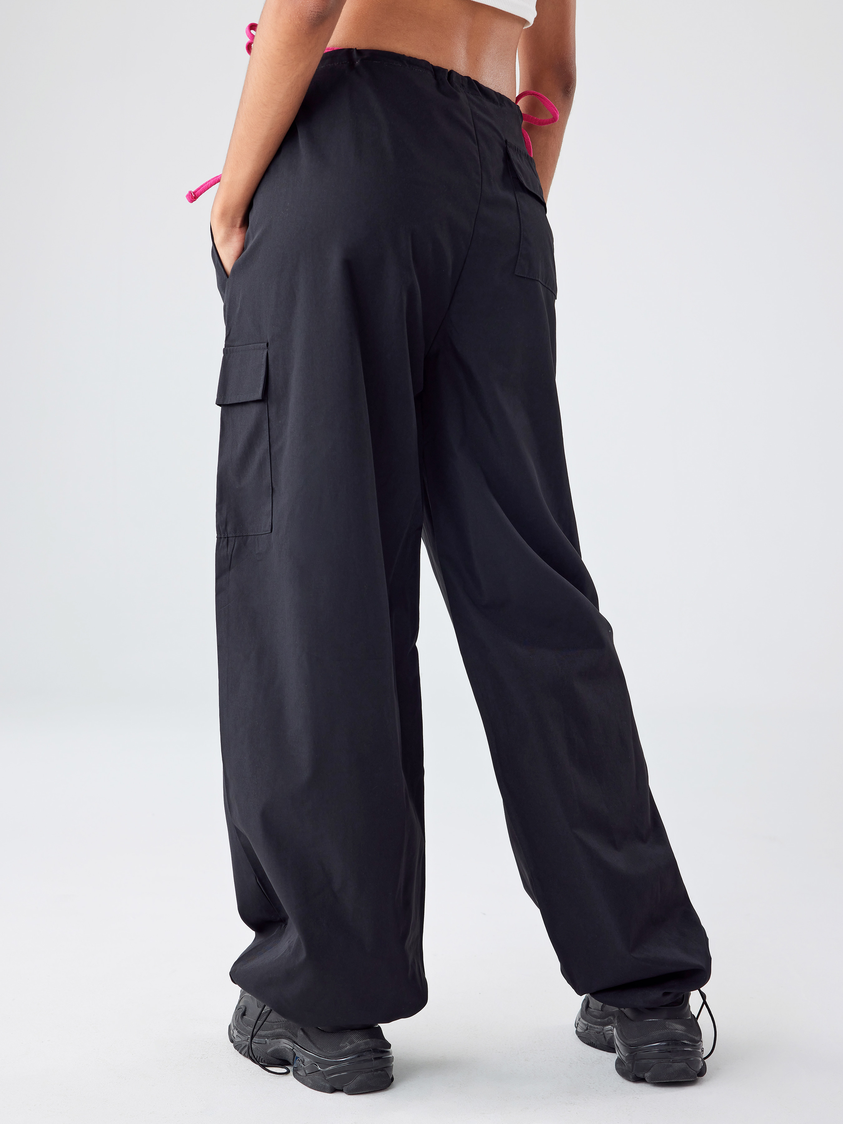 Slim Version Solid Low-Rise Parachute Cargo Pants - Cider