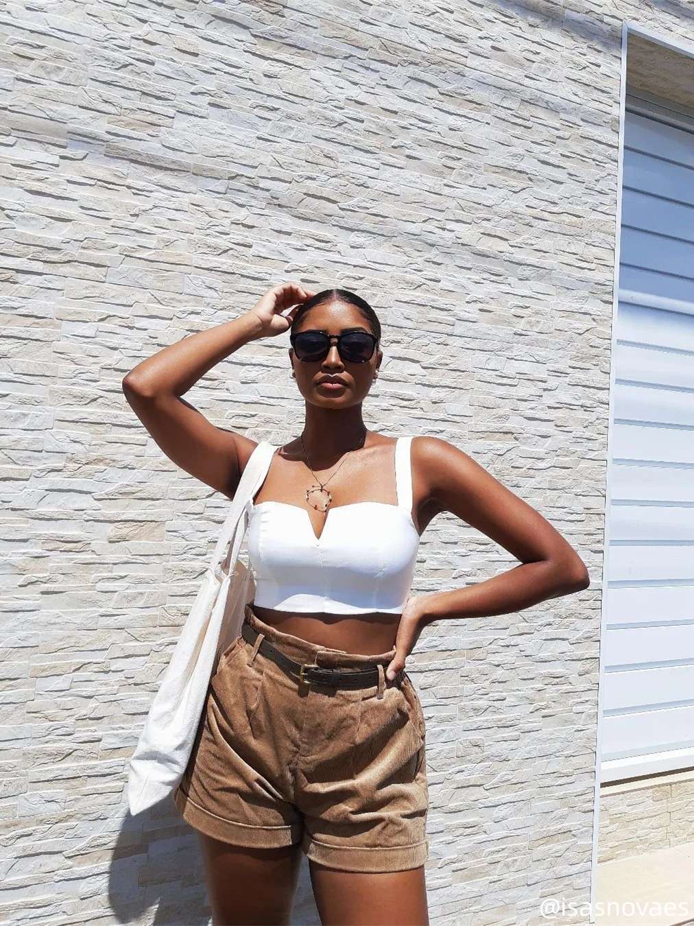 Solid V-Wire Crop Tank Top