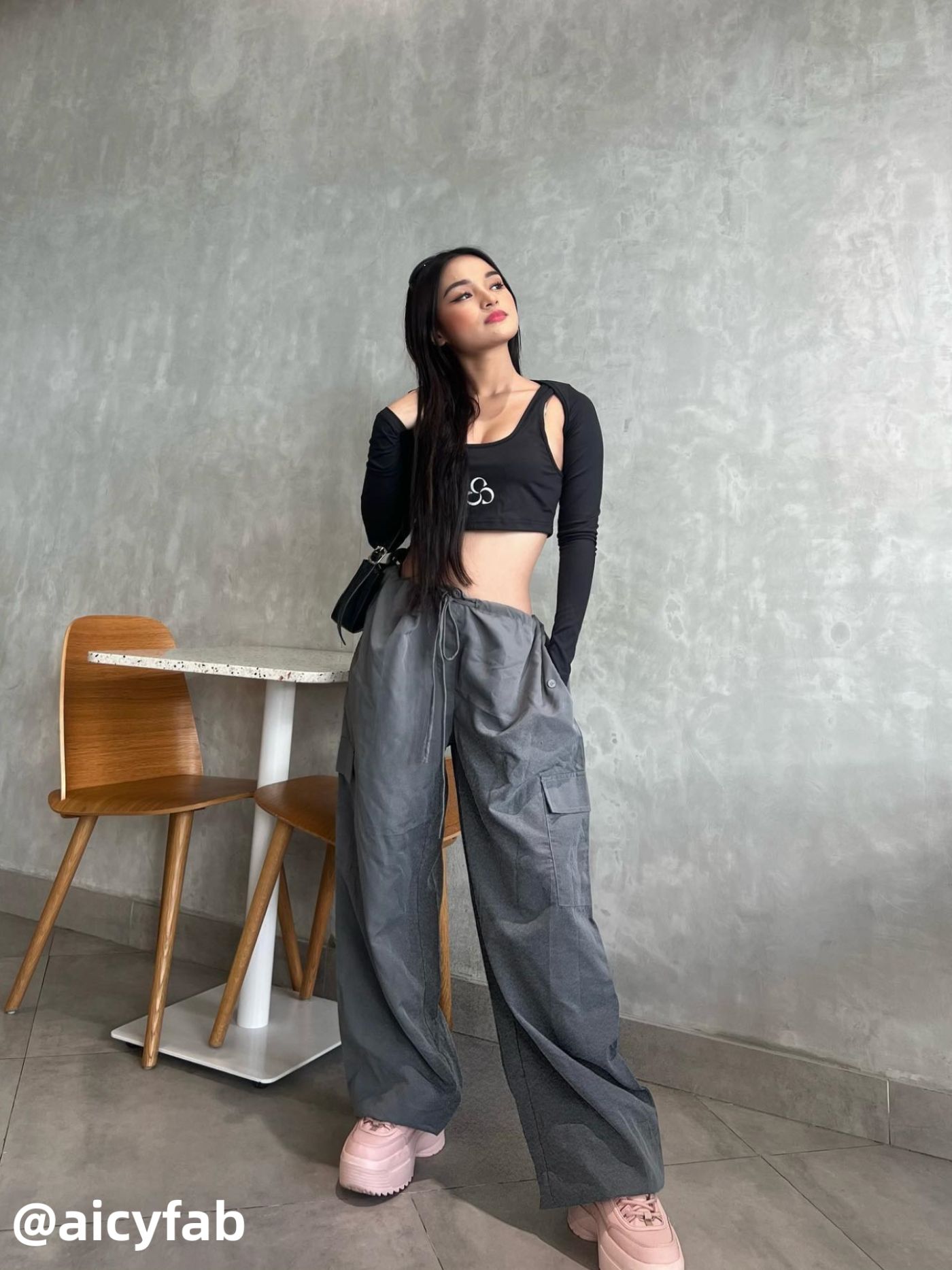 Solid Low-Rise Parachute Cargo Pants