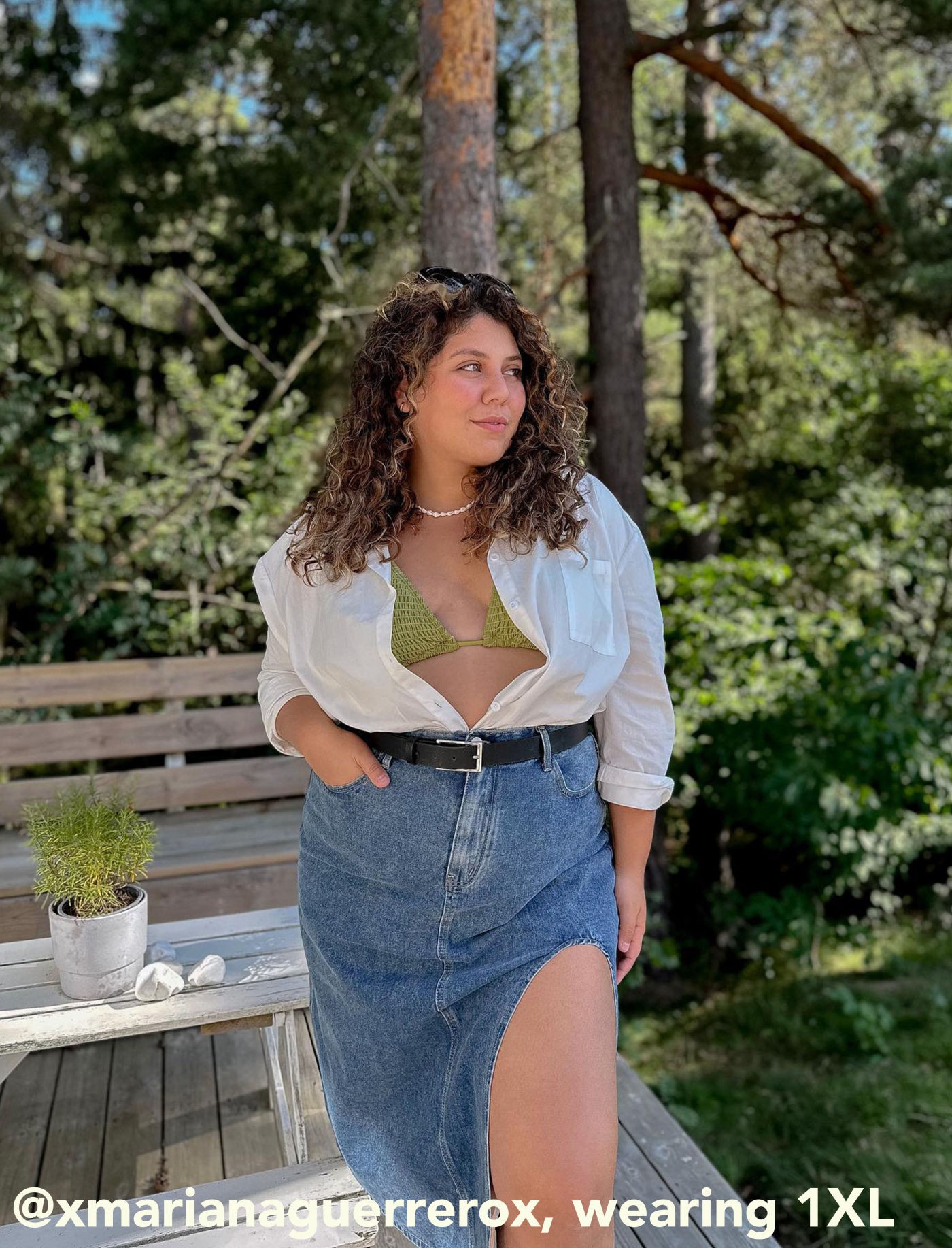 Denim Solid Split Pocket Midi Skirt Curve & Plus