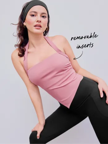 CiderAIRY™ Aktives Halter-BH mit asymmetrischer Ausschnittform und integrierten Shorts
