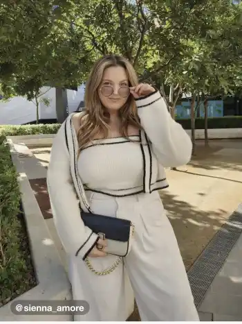 Pantaloni a vita media con tasche a pieghe a gamba larga Curve & Plus
