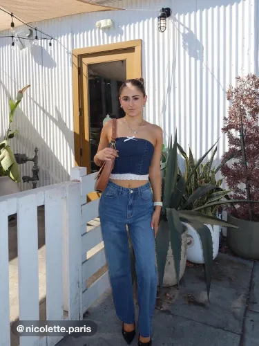 Petite Solid Straight Leg Jeans aus Denim