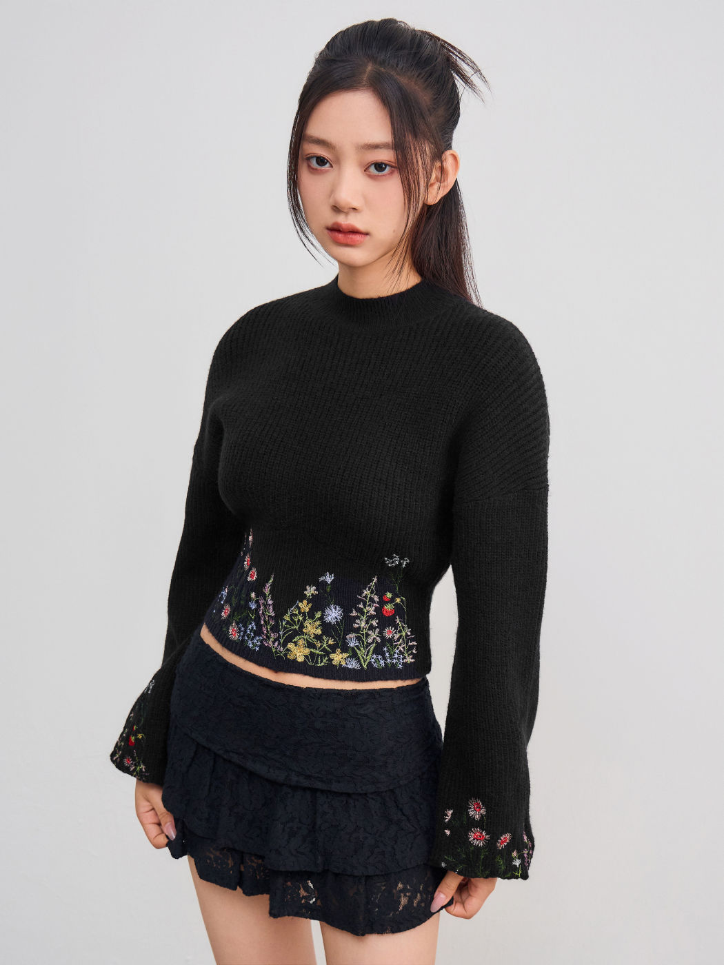 Knit High Neck Floral Embroidery Crop Top