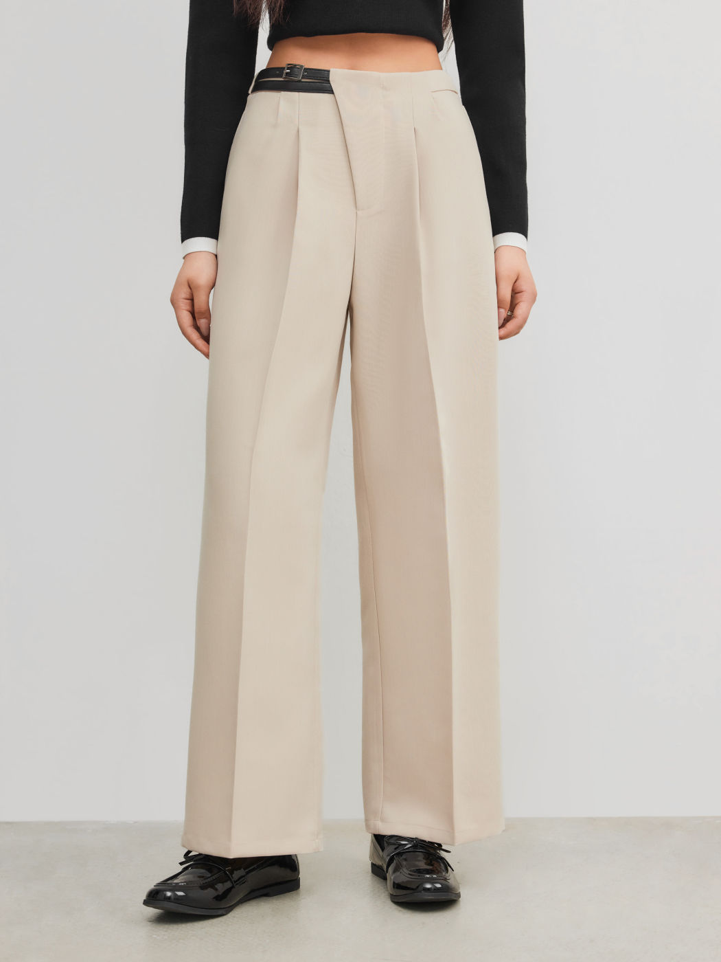 Petite Mid Rise Solid Belted Straight Leg Trousers