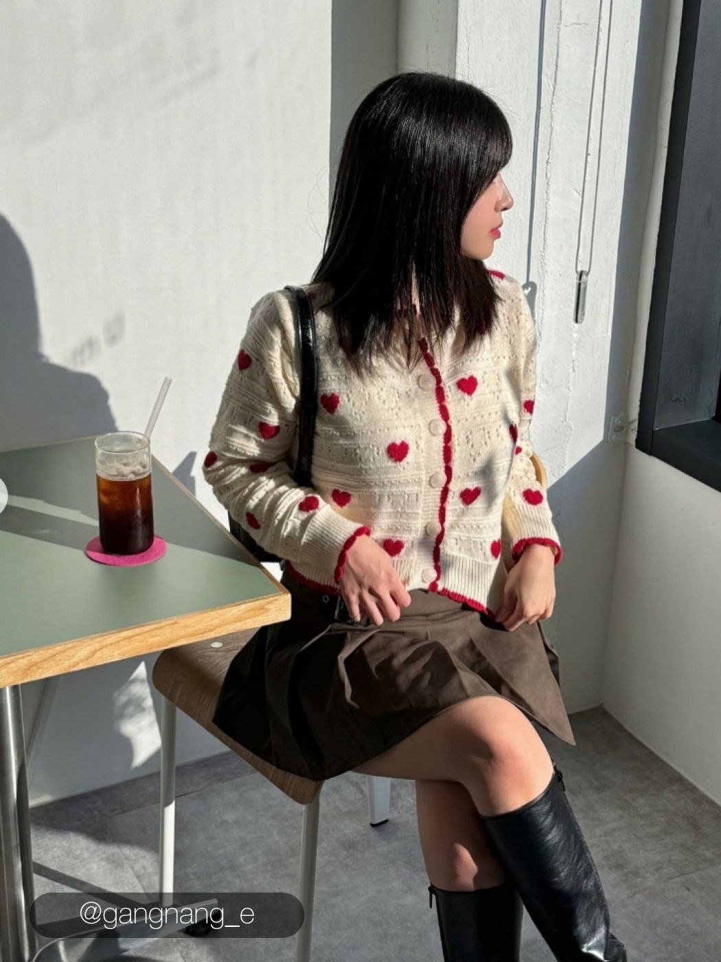 Round Neck Heart Contrasting Binding Cardigan