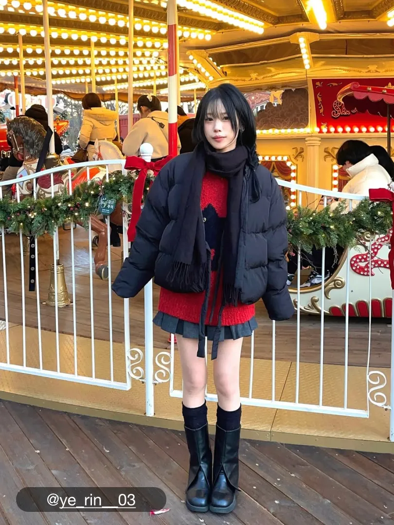 Solid Pleated Mini Skirt With Belt