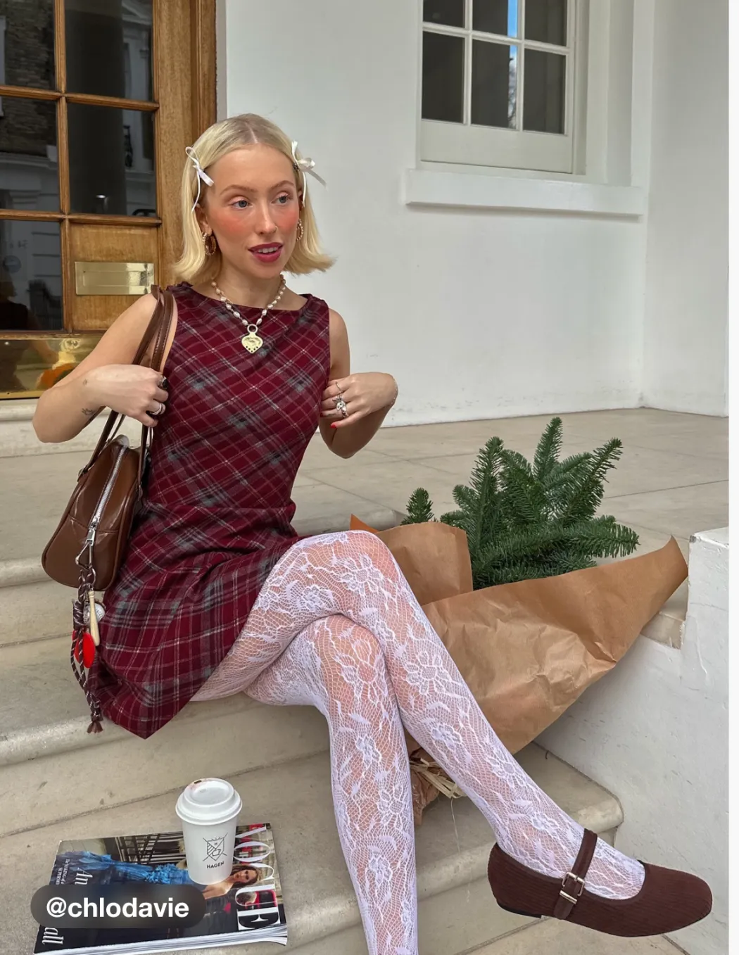 Wollartiges Mini-Kleid mit Bootshals, Plaidmuster und Spitzensaum