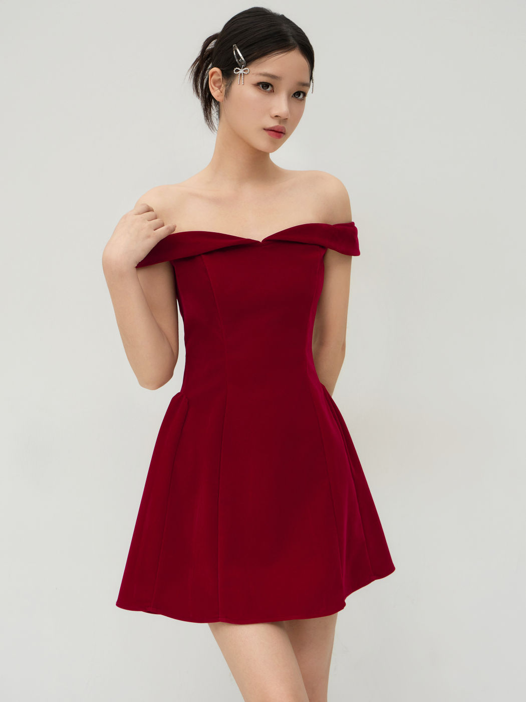 Velvet Off-shoulder Solid Zipper Mini Dress