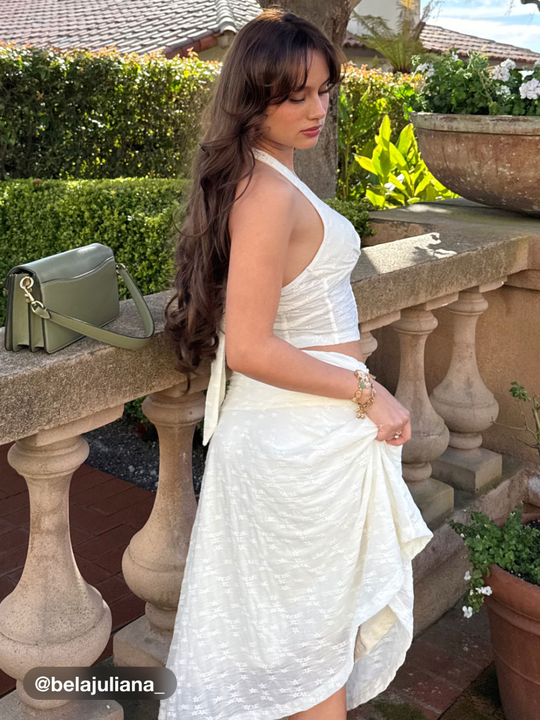 Spitzen-Midi-Skirt mit floralem Muster und asymmetrischem Saum im Low-Rise-Stil