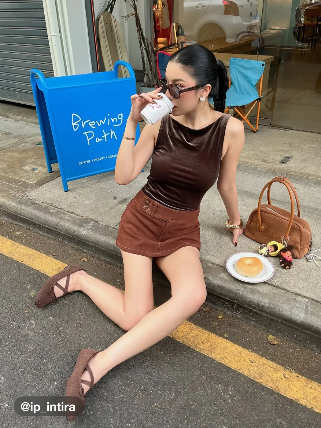 Nubuk Mini-Skirt mit Knöpfen und tiefem Bund, einfarbig
