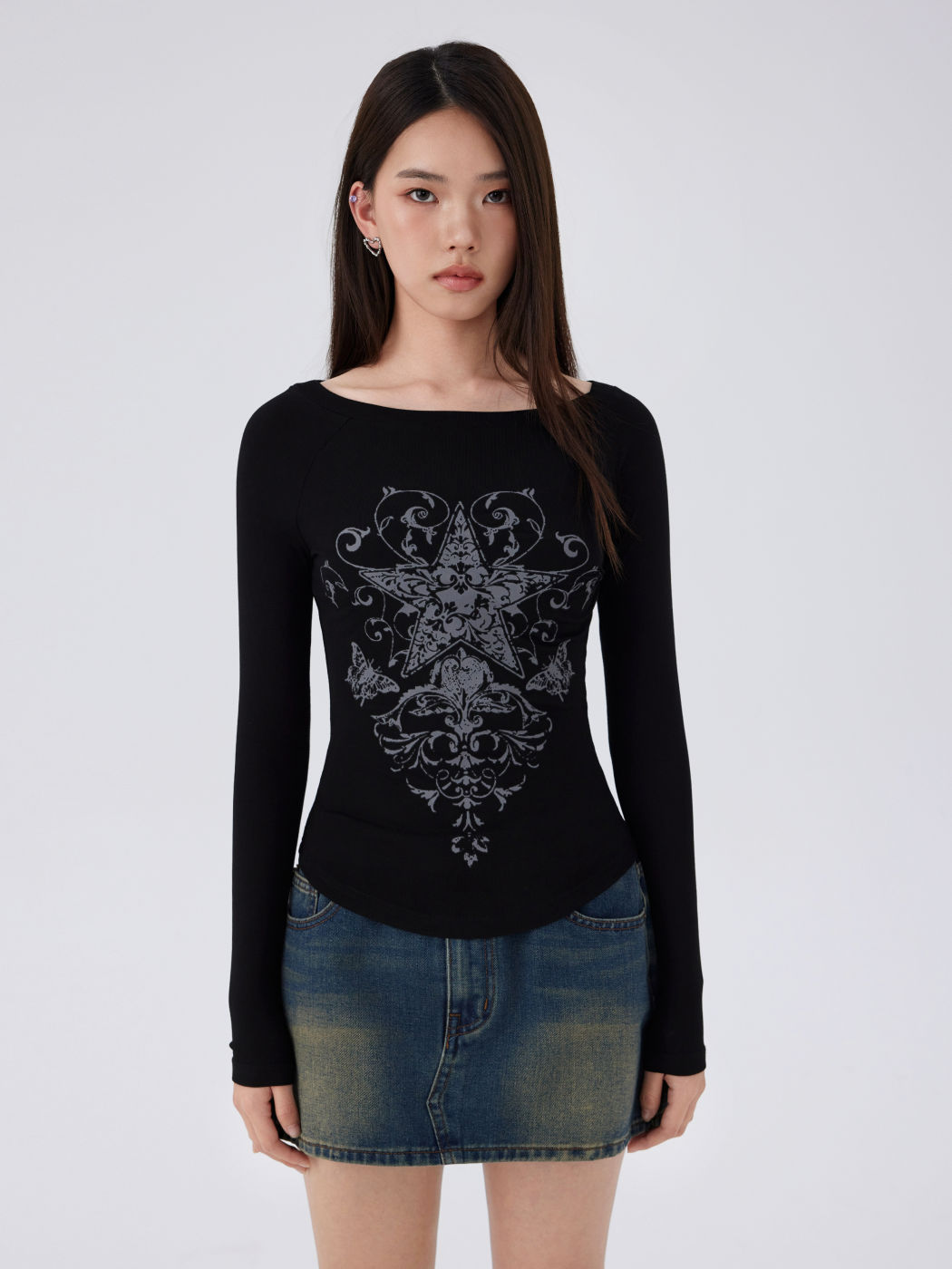 Boat Neck Star Graphic Long Sleeve Tee