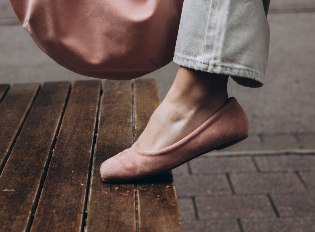 Geprägte Schleife Wildleder Mary Jane Flats