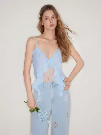 Lace Ruffle Hem Knotted Knit Crop Top