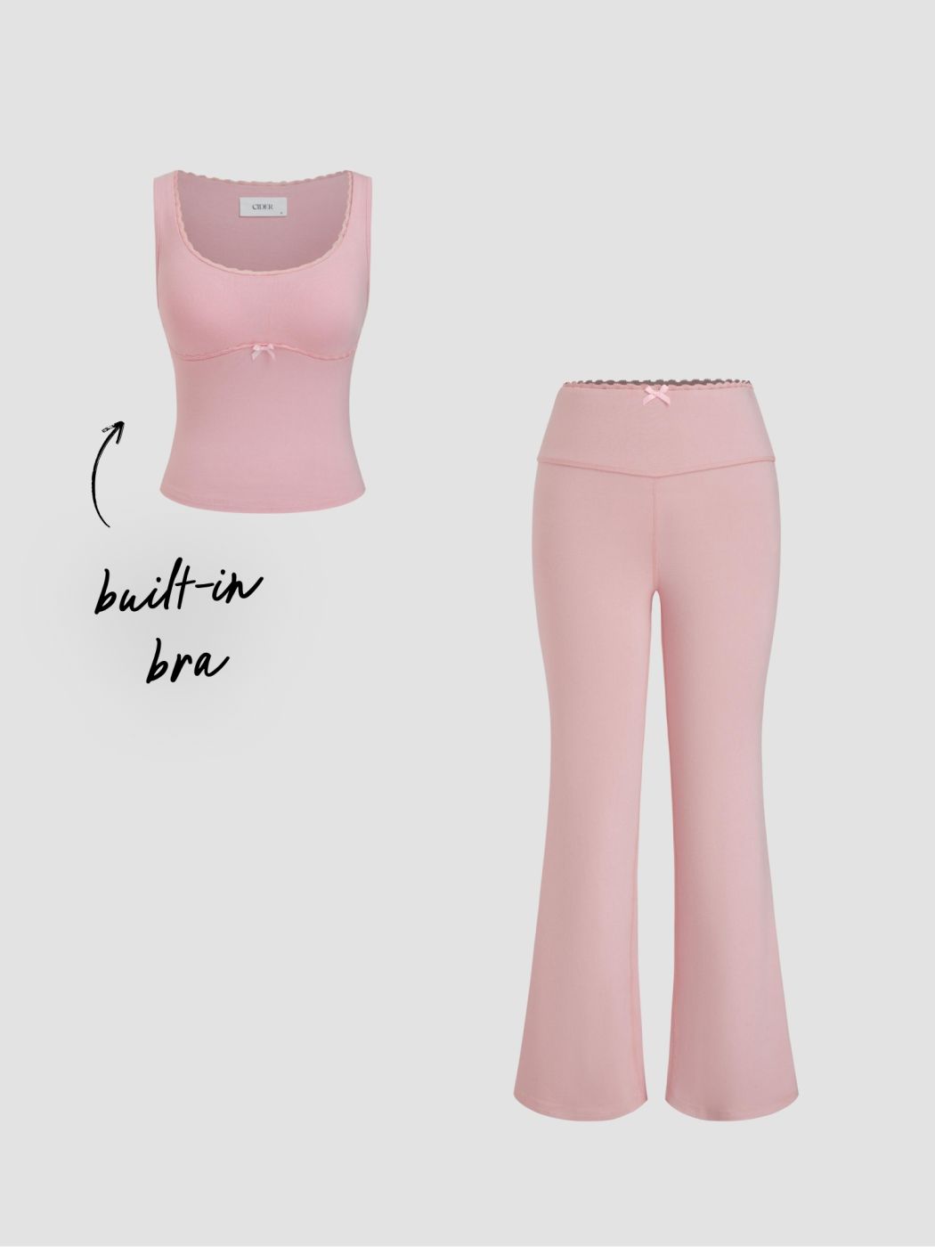 Canotta con fiocco e scollo a U con reggiseno incorporato e pantaloni a zampa cropped da casa a vita media con fiocco