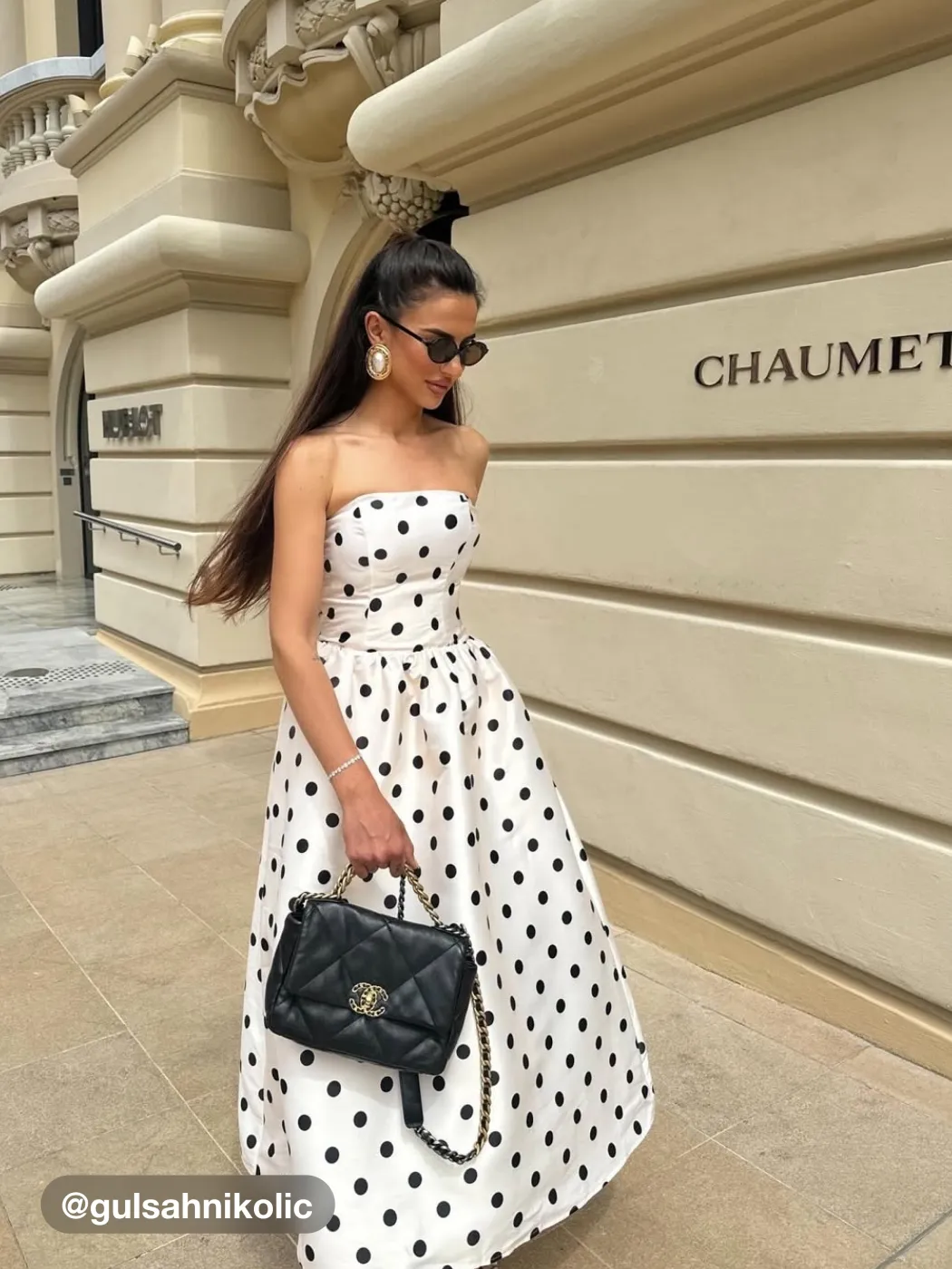 Abito lungo a pois arricciato a tubo