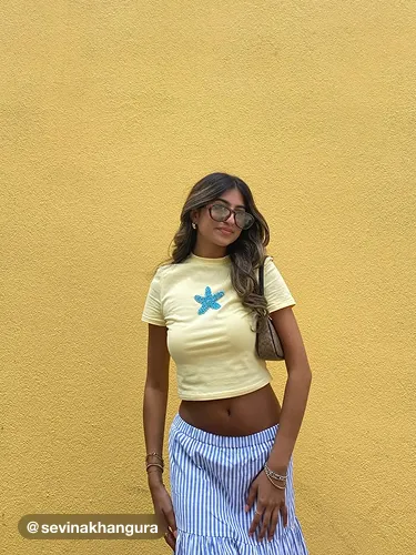 Modische Brille mit ovalem Rahmen